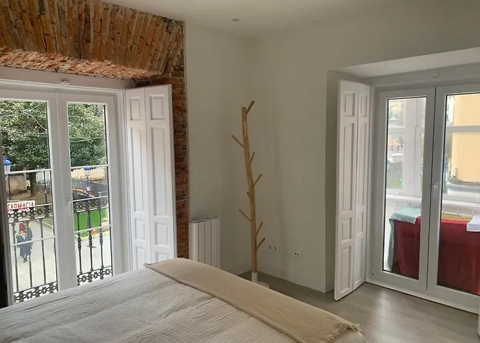 Moderno Y Luminoso Apto En La Bahia De