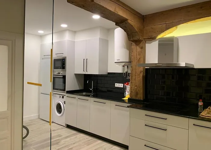 Moderno Y Luminoso Apto En La Bahia De Santander