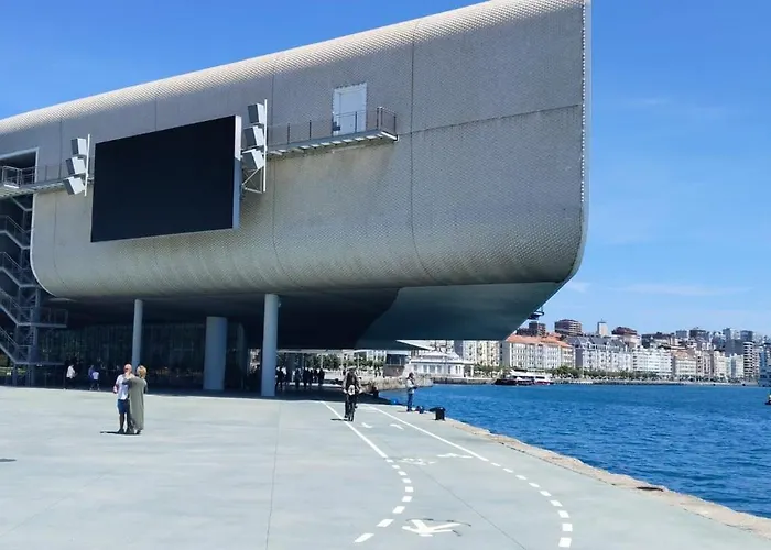 Moderno Y Luminoso Apto En La Bahia De Lejlighed