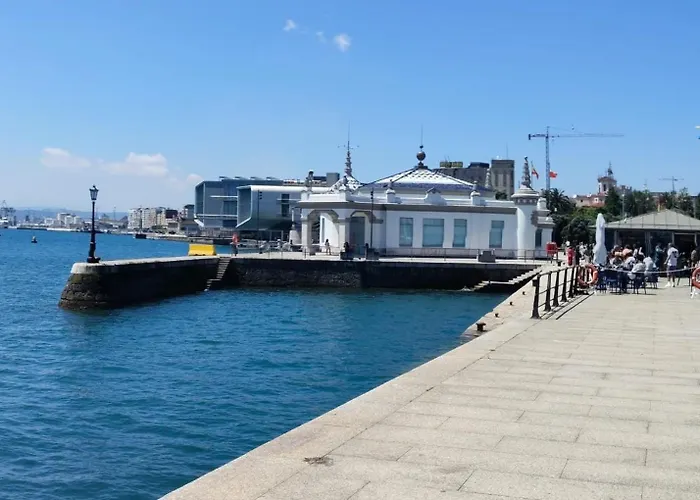 Moderno Y Luminoso Apto En La Bahia De *